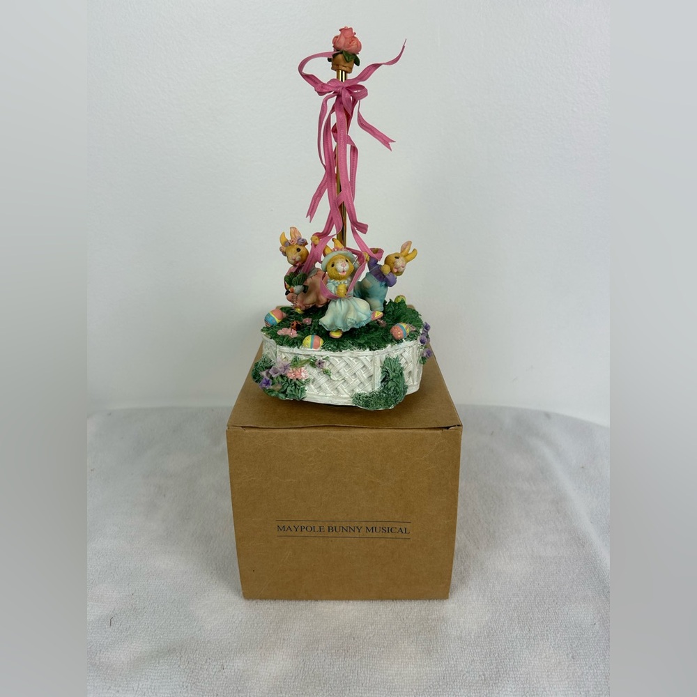 Avon NOS VTG '1998' Gift Collection ceramic "Maypole Bunny Musical"